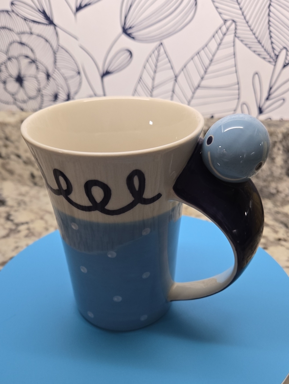Cracker Barrels Blue Whale Mug